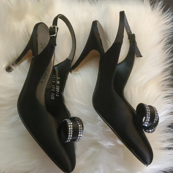 Pappagallo Womens Black Satin Look Shoes with Crystal Embellishments - Picture 5 of 10